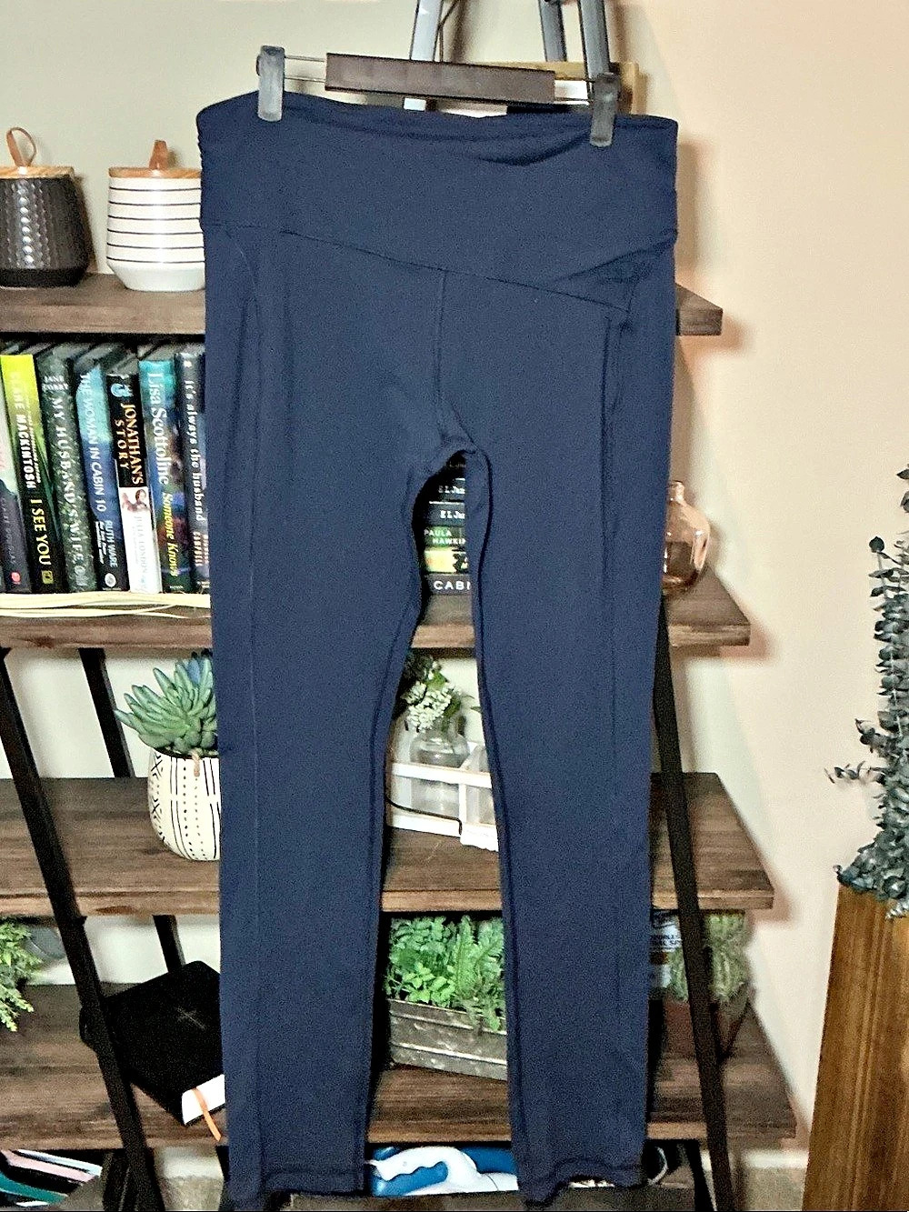 lululemon Straight Leg Pant *Criss Cross Waist Leggings Blue 12